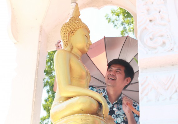 ภาพกิจกรรม คณะวิทยาศาสตร์และเทคโนโลยี เข้าร่วมกิจกรรมทำบุญปีใหม่ไทย