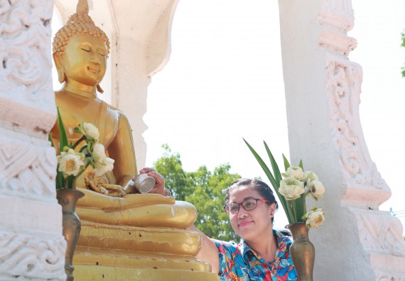 ภาพกิจกรรม คณะวิทยาศาสตร์และเทคโนโลยี เข้าร่วมกิจกรรมทำบุญปีใหม่ไทย