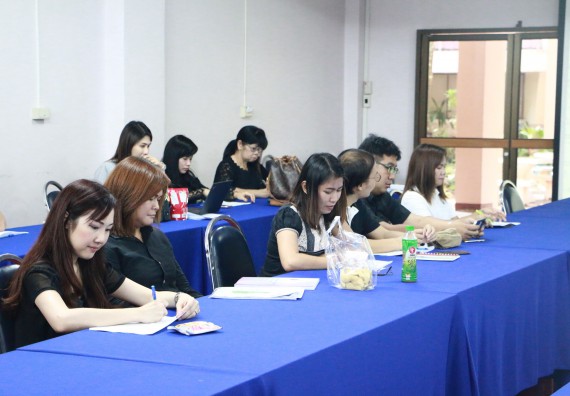 ภาพกิจกรรม คณะวิทยาศาสตร์และเทคโนโลยี จัดการอบรมเชิงปฏิบัติการ เรื่อง การประกันคุณภาพการศึกษาระดับหลักสูตร