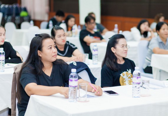 ภาพกิจกรรม คณะวิทยาศาสตร์และเทคโนโลยี จัดโครงการอบรมเชิงปฏิบัติการ การพัฒนาบุคลากรเข้าสู่ตำแหน่งทางวิชาการ ตำแหน่งที่สูงขึ้น