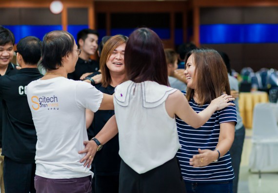 ภาพกิจกรรม คณะวิทยาศาสตร์และเทคโนโลยี จัดโครงการอบรมเชิงปฏิบัติการ กิจกรรมรักองค์กร