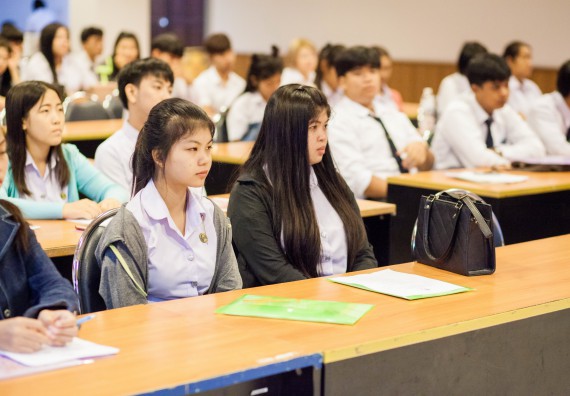 นักศึกษาคณะวิทยาศาสตร์และเทคโนโลยี เข้าร่วม อบรมโครงการพัฒนาศักยภาพผู้นำประจำปีการศึกษา 2560