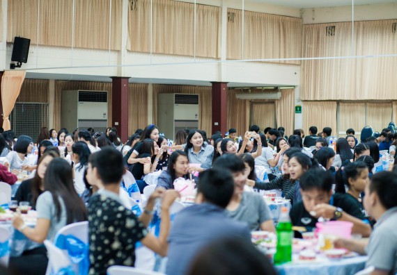 ภาพกิจกรรม คณะวิทยาศาสตร์และเทคโนโลยี จัดกิจกรรม goodbye senior'56 คณะวิทยาศาสตร์และเทคโนโลยี