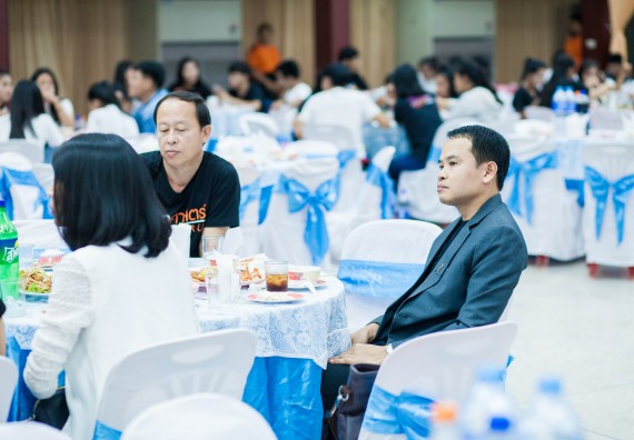 ภาพกิจกรรม คณะวิทยาศาสตร์และเทคโนโลยี จัดกิจกรรม goodbye senior'56 คณะวิทยาศาสตร์และเทคโนโลยี