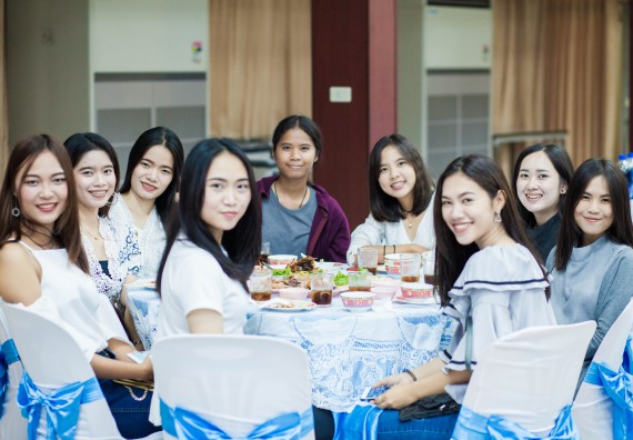 ภาพกิจกรรม คณะวิทยาศาสตร์และเทคโนโลยี จัดกิจกรรม goodbye senior'56 คณะวิทยาศาสตร์และเทคโนโลยี