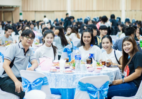 ภาพกิจกรรม คณะวิทยาศาสตร์และเทคโนโลยี จัดกิจกรรม goodbye senior'56 คณะวิทยาศาสตร์และเทคโนโลยี