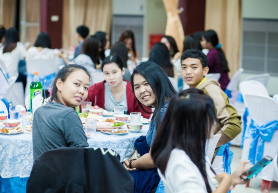 ภาพกิจกรรม คณะวิทยาศาสตร์และเทคโนโลยี จัดกิจกรรม goodbye senior'56 คณะวิทยาศาสตร์และเทคโนโลยี