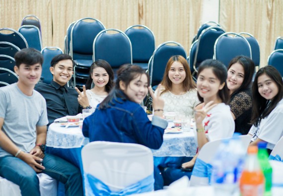 ภาพกิจกรรม คณะวิทยาศาสตร์และเทคโนโลยี จัดกิจกรรม goodbye senior'56 คณะวิทยาศาสตร์และเทคโนโลยี