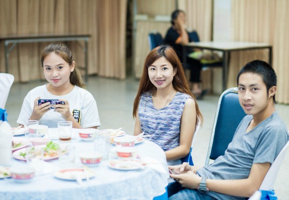 ภาพกิจกรรม คณะวิทยาศาสตร์และเทคโนโลยี จัดกิจกรรม goodbye senior'56 คณะวิทยาศาสตร์และเทคโนโลยี