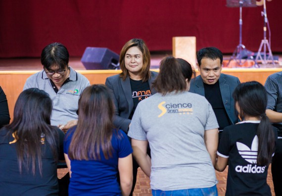 ภาพกิจกรรม คณะวิทยาศาสตร์และเทคโนโลยี จัดกิจกรรม goodbye senior'56 คณะวิทยาศาสตร์และเทคโนโลยี