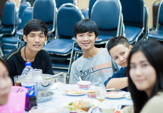 ภาพกิจกรรม คณะวิทยาศาสตร์และเทคโนโลยี จัดกิจกรรม goodbye senior'56 คณะวิทยาศาสตร์และเทคโนโลยี