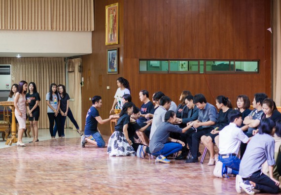 ภาพกิจกรรม คณะวิทยาศาสตร์และเทคโนโลยี จัดกิจกรรม goodbye senior'56 คณะวิทยาศาสตร์และเทคโนโลยี