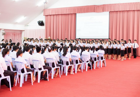 ภาพกิจกรรม  สโมสรนักศึกษาคณะวิทยาศาสตร์และเทคโนโลยี จัดโครงการปฐมนิเทศนักศึกษาใหม่ คณะวิทยาศาสตร์และเทคโนโลยี ประจำปี 2560