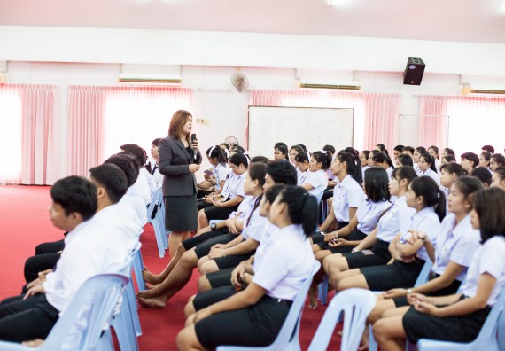ภาพกิจกรรม  สโมสรนักศึกษาคณะวิทยาศาสตร์และเทคโนโลยี จัดโครงการปฐมนิเทศนักศึกษาใหม่ คณะวิทยาศาสตร์และเทคโนโลยี ประจำปี 2560