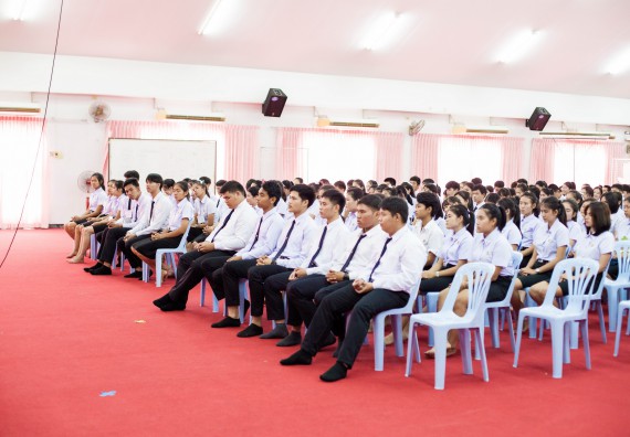 ภาพกิจกรรม  สโมสรนักศึกษาคณะวิทยาศาสตร์และเทคโนโลยี จัดโครงการปฐมนิเทศนักศึกษาใหม่ คณะวิทยาศาสตร์และเทคโนโลยี ประจำปี 2560