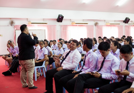 ภาพกิจกรรม  สโมสรนักศึกษาคณะวิทยาศาสตร์และเทคโนโลยี จัดโครงการปฐมนิเทศนักศึกษาใหม่ คณะวิทยาศาสตร์และเทคโนโลยี ประจำปี 2560