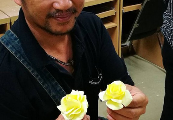 ภาพกิจกรรม หลักสูตรเทคโนโลยีสารสนเทศ จัดการอบรมเชิงปฏิบัติการ เรื่อง การใช้คอมพิวเตอร์เบื้องต้นในผู้สูงอายุ