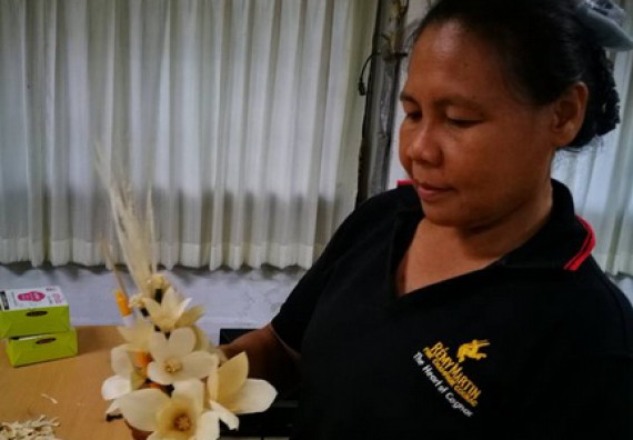 ภาพกิจกรรม หลักสูตรเทคโนโลยีสารสนเทศ จัดการอบรมเชิงปฏิบัติการ เรื่อง การใช้คอมพิวเตอร์เบื้องต้นในผู้สูงอายุ