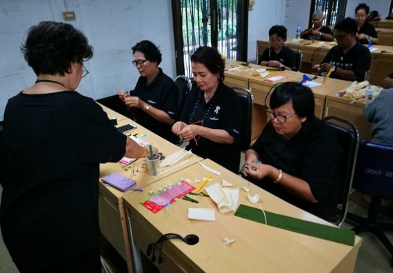 ภาพกิจกรรม หลักสูตรเทคโนโลยีสารสนเทศ จัดการอบรมเชิงปฏิบัติการ เรื่อง การใช้คอมพิวเตอร์เบื้องต้นในผู้สูงอายุ
