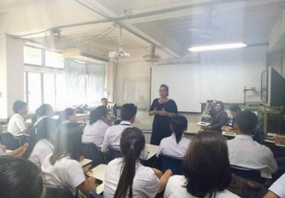 ภาพกิจกรรม โปรแกรมวิชาเคมี จัดกิจกรรมสืบสานวัฒนธรรมประเพณี สานสัมพันธ์เคมีน้องพี่