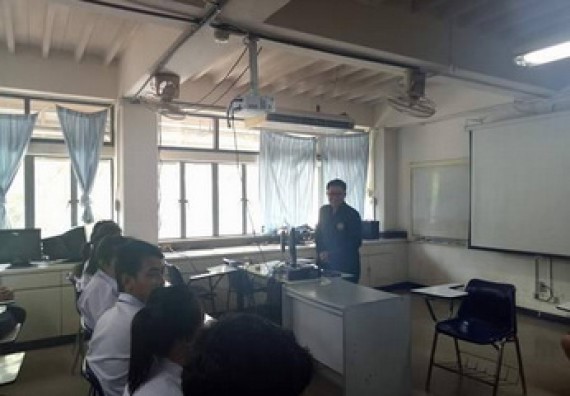 ภาพกิจกรรม โปรแกรมวิชาเคมี จัดกิจกรรมสืบสานวัฒนธรรมประเพณี สานสัมพันธ์เคมีน้องพี่