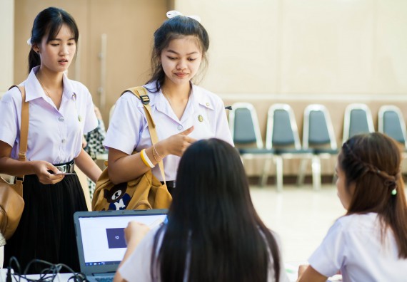 ภาพกิจกรรม คณะวิทยาศาสตร์และเทคโนโลยี จัดกิจกรรมไหว้ครูคณะวิทยาศาสตร์และเทคโนโลยี ประจำปีการศึกษา 2560