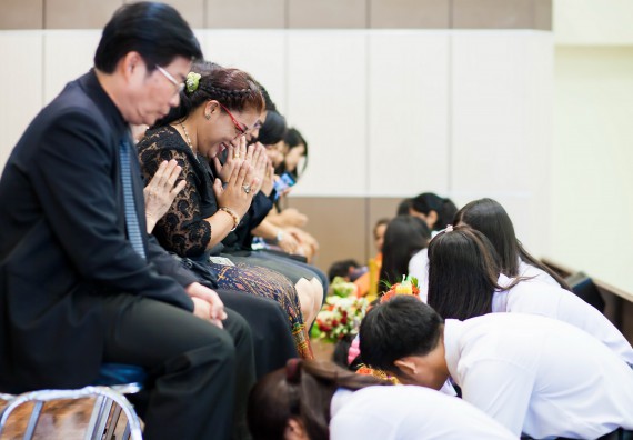 ภาพกิจกรรม คณะวิทยาศาสตร์และเทคโนโลยี จัดกิจกรรมไหว้ครูคณะวิทยาศาสตร์และเทคโนโลยี ประจำปีการศึกษา 2560