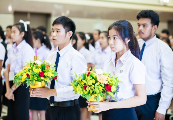 ภาพกิจกรรม คณะวิทยาศาสตร์และเทคโนโลยี จัดกิจกรรมไหว้ครูคณะวิทยาศาสตร์และเทคโนโลยี ประจำปีการศึกษา 2560