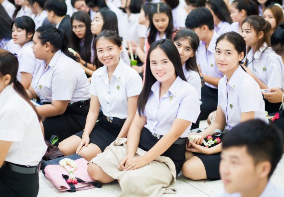 ภาพกิจกรรม คณะวิทยาศาสตร์และเทคโนโลยี จัดกิจกรรมไหว้ครูคณะวิทยาศาสตร์และเทคโนโลยี ประจำปีการศึกษา 2560