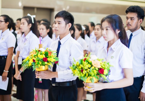 ภาพกิจกรรม คณะวิทยาศาสตร์และเทคโนโลยี จัดกิจกรรมไหว้ครูคณะวิทยาศาสตร์และเทคโนโลยี ประจำปีการศึกษา 2560