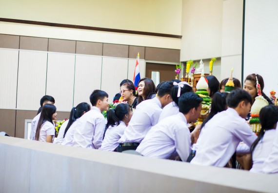 ภาพกิจกรรม คณะวิทยาศาสตร์และเทคโนโลยี จัดกิจกรรมไหว้ครูคณะวิทยาศาสตร์และเทคโนโลยี ประจำปีการศึกษา 2560