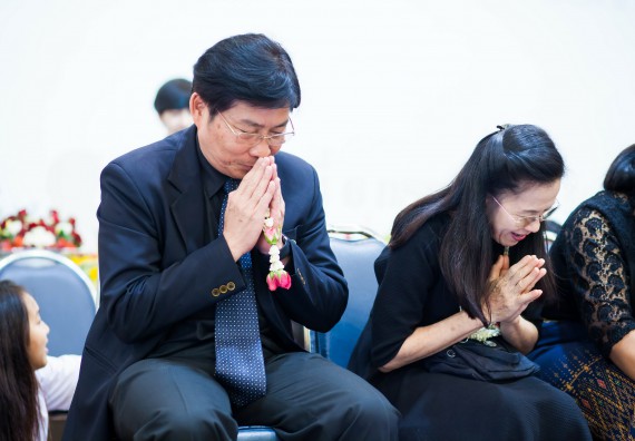 ภาพกิจกรรม คณะวิทยาศาสตร์และเทคโนโลยี จัดกิจกรรมไหว้ครูคณะวิทยาศาสตร์และเทคโนโลยี ประจำปีการศึกษา 2560