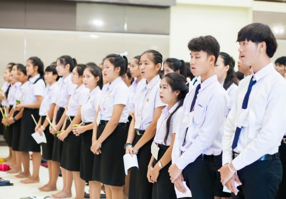 ภาพกิจกรรม คณะวิทยาศาสตร์และเทคโนโลยี จัดกิจกรรมไหว้ครูคณะวิทยาศาสตร์และเทคโนโลยี ประจำปีการศึกษา 2560