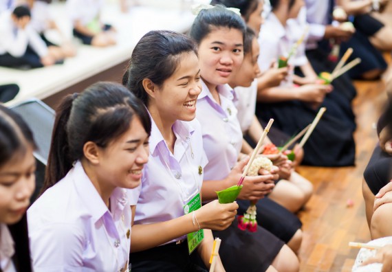 ภาพกิจกรรม คณะวิทยาศาสตร์และเทคโนโลยี จัดกิจกรรมไหว้ครูคณะวิทยาศาสตร์และเทคโนโลยี ประจำปีการศึกษา 2560