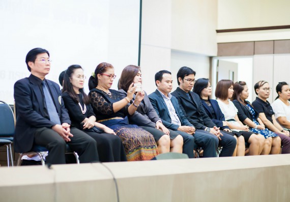 ภาพกิจกรรม คณะวิทยาศาสตร์และเทคโนโลยี จัดกิจกรรมไหว้ครูคณะวิทยาศาสตร์และเทคโนโลยี ประจำปีการศึกษา 2560