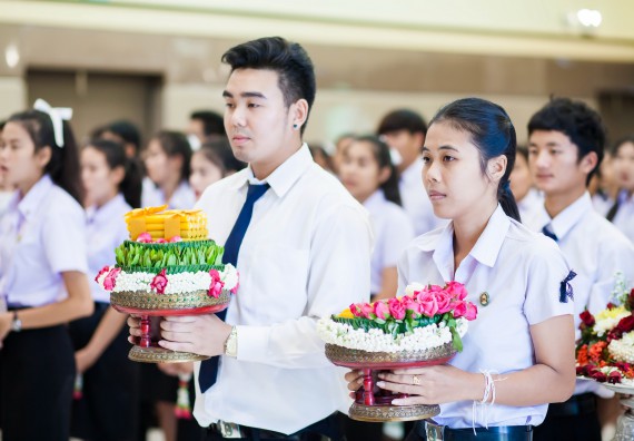 ภาพกิจกรรม คณะวิทยาศาสตร์และเทคโนโลยี จัดกิจกรรมไหว้ครูคณะวิทยาศาสตร์และเทคโนโลยี ประจำปีการศึกษา 2560