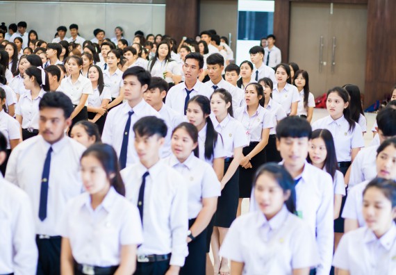 ภาพกิจกรรม คณะวิทยาศาสตร์และเทคโนโลยี จัดกิจกรรมไหว้ครูคณะวิทยาศาสตร์และเทคโนโลยี ประจำปีการศึกษา 2560