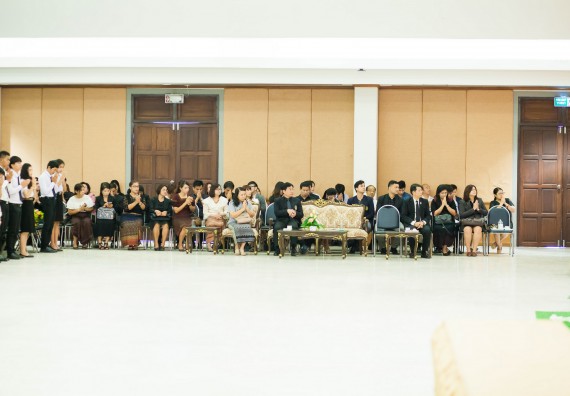 ภาพกิจกรรม คณะวิทยาศาสตร์และเทคโนโลยี เข้าร่วมพิธีไหว้ครู “น้อมจิตวันทาบูชาครู” ประจำปีการศึกษา 2560