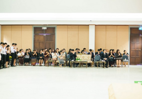 ภาพกิจกรรม คณะวิทยาศาสตร์และเทคโนโลยี เข้าร่วมพิธีไหว้ครู “น้อมจิตวันทาบูชาครู” ประจำปีการศึกษา 2560