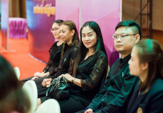 ภาพกิจกรรม คณะวิทยาศาสตร์และเทคโนโลยี เข้าร่วมพิธีไหว้ครู “น้อมจิตวันทาบูชาครู” ประจำปีการศึกษา 2560