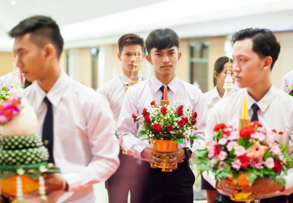 ภาพกิจกรรม คณะวิทยาศาสตร์และเทคโนโลยี เข้าร่วมพิธีไหว้ครู “น้อมจิตวันทาบูชาครู” ประจำปีการศึกษา 2560