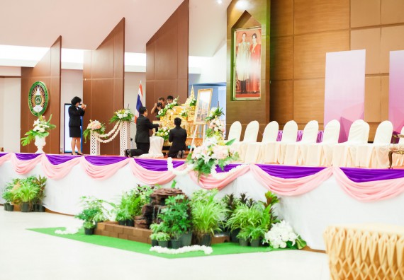 ภาพกิจกรรม คณะวิทยาศาสตร์และเทคโนโลยี เข้าร่วมพิธีไหว้ครู “น้อมจิตวันทาบูชาครู” ประจำปีการศึกษา 2560