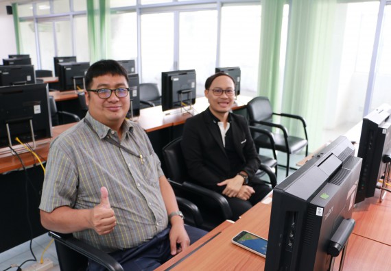 ภาพกิจกรรม ทักษะการสร้างหนังสืออิเล็กทรอนิกส์ E-Book ระดับชั้นประถมศึกษาตอนปลาย