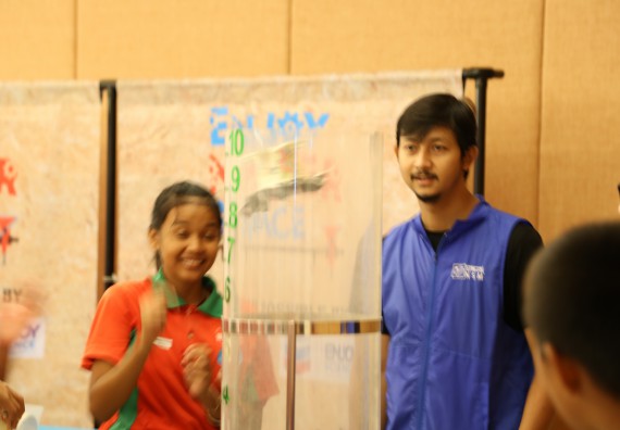 ภาพบรรยากาศการเข้าชมกิจกรรม คาราวานวิทยาศาสตร์ อพวช.