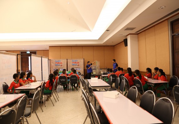 ภาพบรรยากาศการเข้าชมกิจกรรม คาราวานวิทยาศาสตร์ อพวช.