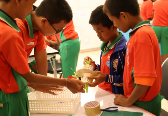 ภาพบรรยากาศการเข้าชมกิจกรรม คาราวานวิทยาศาสตร์ อพวช.