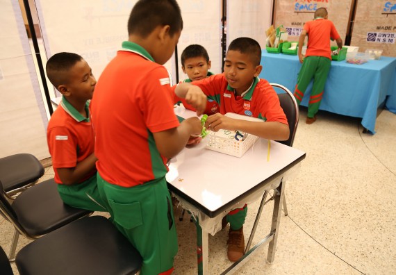 ภาพบรรยากาศการเข้าชมกิจกรรม คาราวานวิทยาศาสตร์ อพวช.