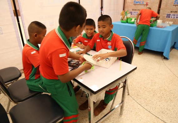 ภาพบรรยากาศการเข้าชมกิจกรรม คาราวานวิทยาศาสตร์ อพวช.