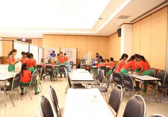 ภาพบรรยากาศการเข้าชมกิจกรรม คาราวานวิทยาศาสตร์ อพวช.