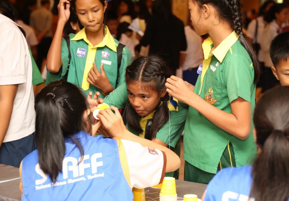 ภาพบรรยากาศการเข้าชมกิจกรรม คาราวานวิทยาศาสตร์ อพวช.